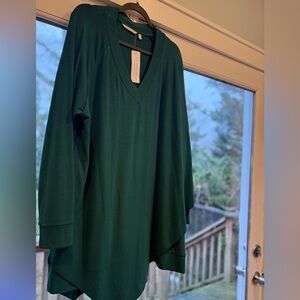 NWT Elegant Green V-Neck Women's Top